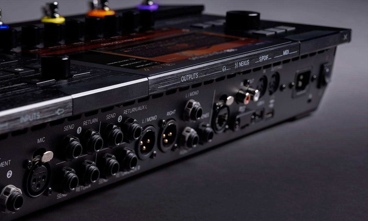 Close-up back of Helix Stadium XL Floor inputs and outpouts