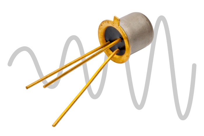 Vintage style transistor in front of a wavelength